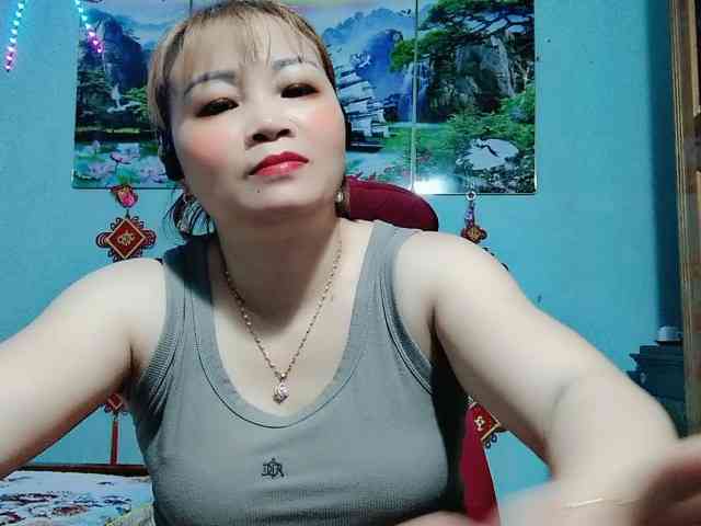 Linhanhsex2k Live Webcam on BongaCams