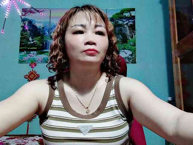 Linhanhsex2k webcam
