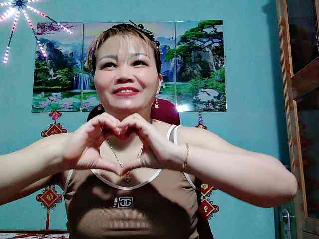 Linhanhsex2k webcam