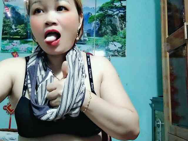 Linhanhsex2k webcam