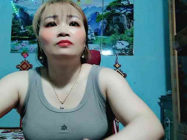 Linhanhsex2k webcam