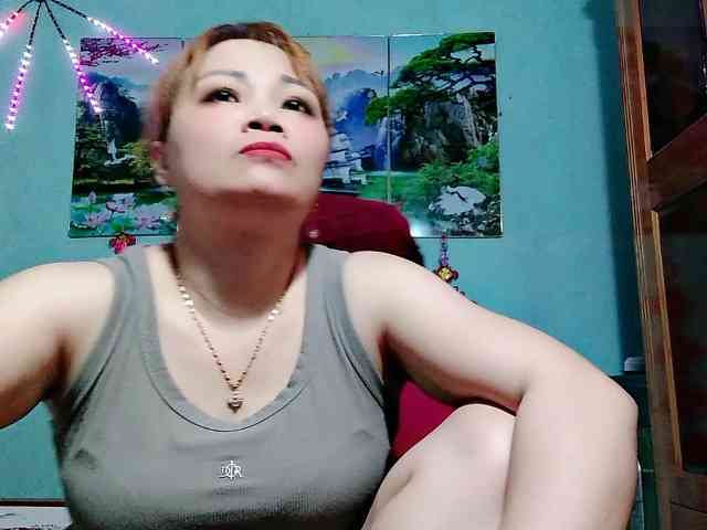 Linhanhsex2k webcam