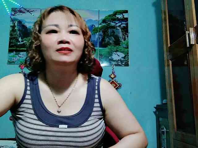 Linhanhsex2k webcam