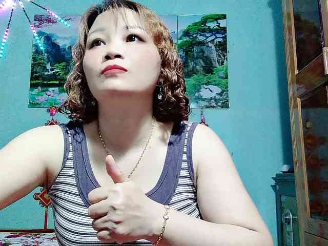 Linhanhsex2k webcam