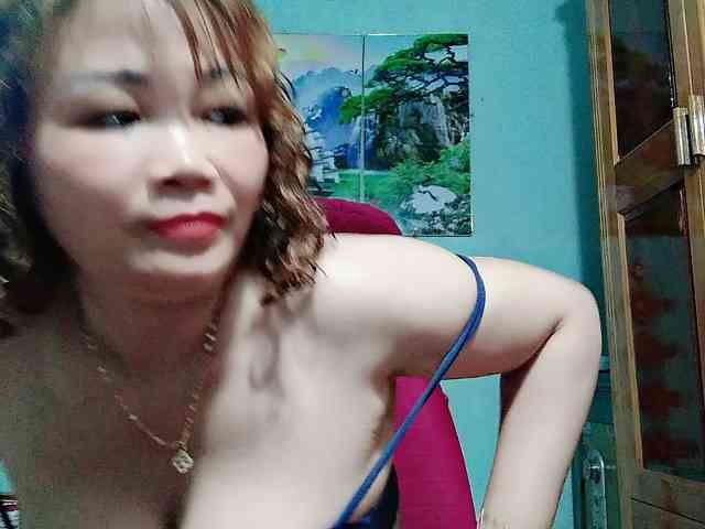 Linhanhsex2k webcam