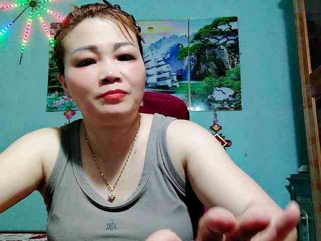 Linhanhsex2k webcam
