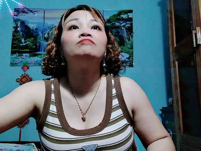 Linhanhsex2k webcam