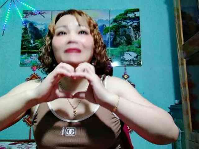 Linhanhsex2k webcam