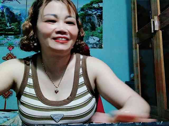 Linhanhsex2k webcam