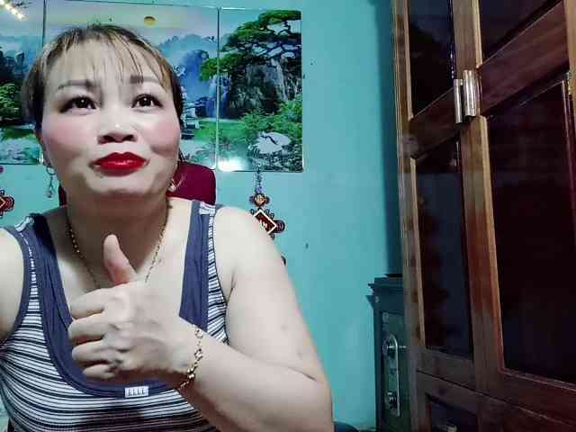 Linhanhsex2k webcam