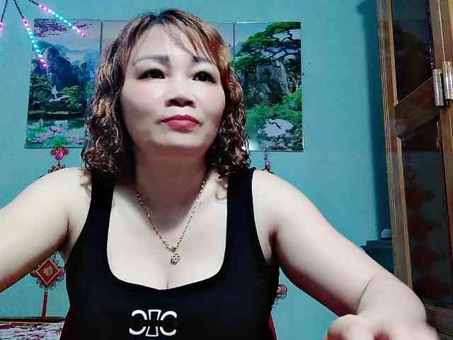 Linhanhsex2k webcam