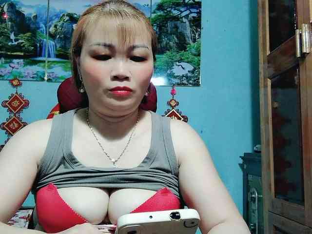 Linhanhsex2k webcam