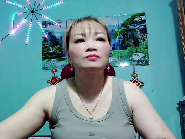 Linhanhsex2k webcam