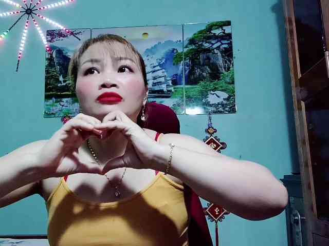 Linhanhsex2k webcam