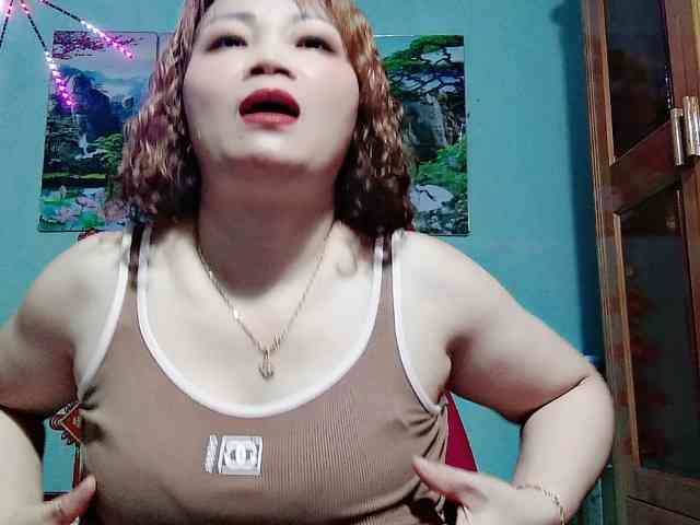 Linhanhsex2k webcam