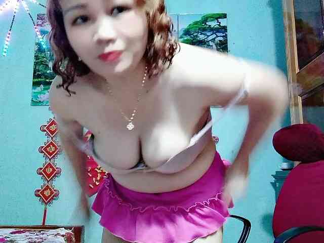 Linhanhsex2k webcam