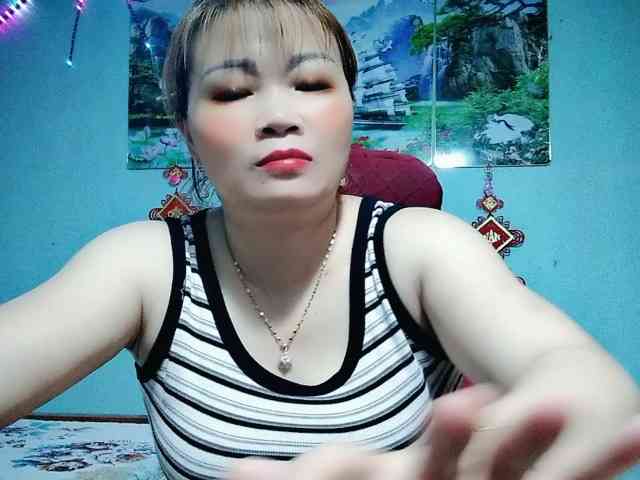 Linhanhsex2k webcam
