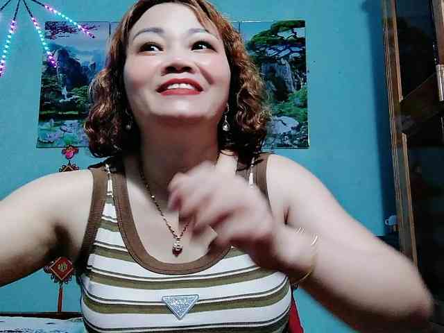 Linhanhsex2k webcam