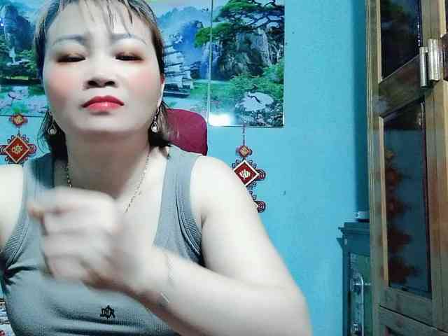 Linhanhsex2k webcam