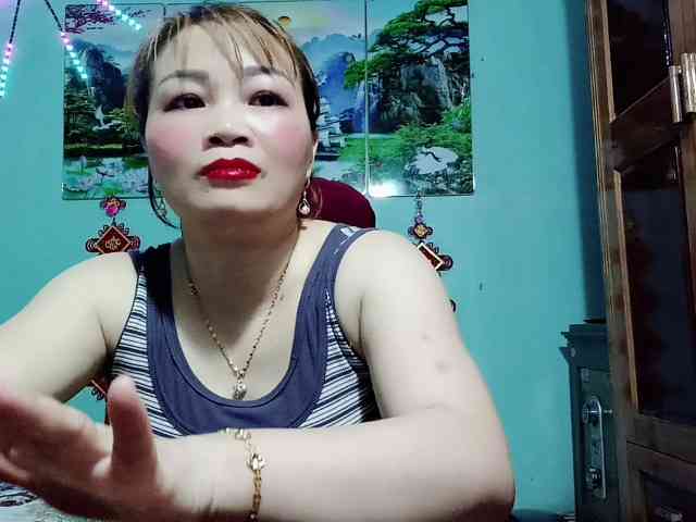 Linhanhsex2k webcam