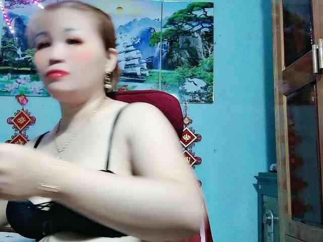 Linhanhsex2k webcam