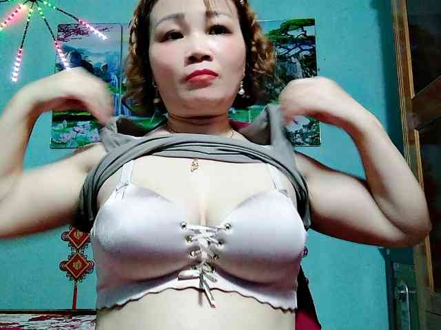 Linhanhsex2k webcam