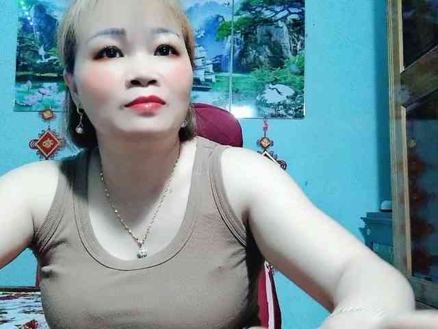 Linhanhsex2k webcam