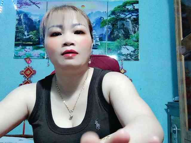 Linhanhsex2k webcam
