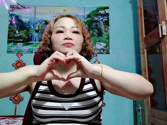 Linhanhsex2k webcam
