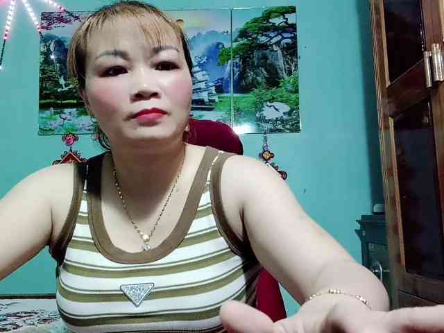 Linhanhsex2k webcam