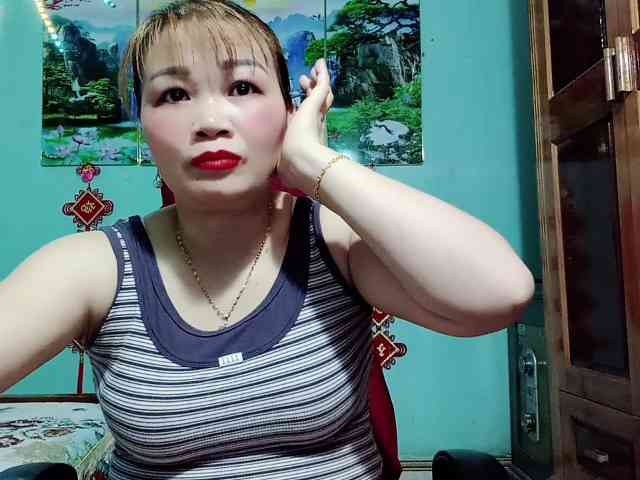 Linhanhsex2k webcam