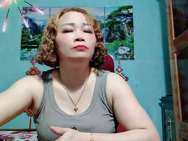 Linhanhsex2k webcam