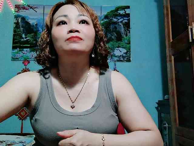 Linhanhsex2k webcam