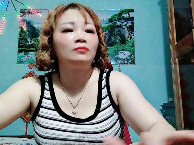 Linhanhsex2k webcam