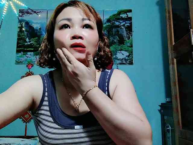 Linhanhsex2k webcam
