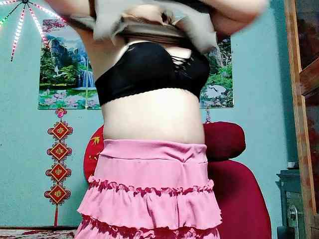 Linhanhsex2k webcam