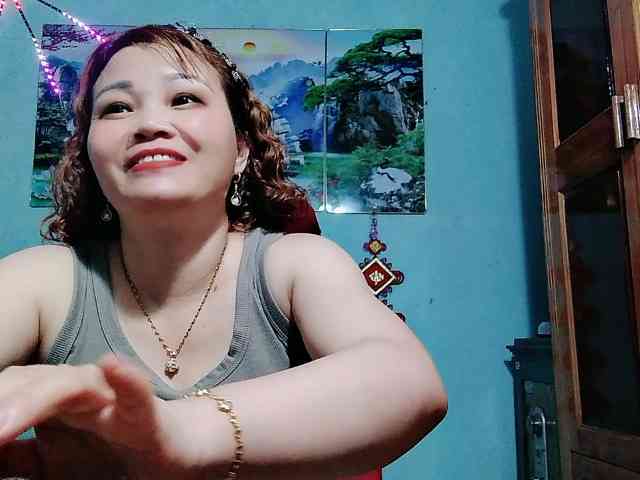 Linhanhsex2k webcam