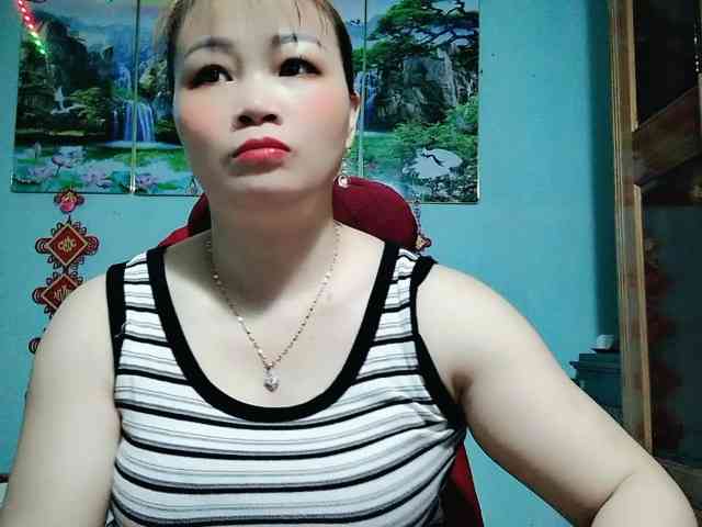 Linhanhsex2k webcam