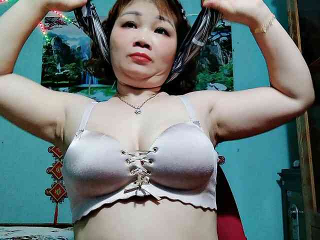 Linhanhsex2k webcam