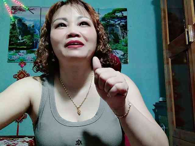 Linhanhsex2k webcam