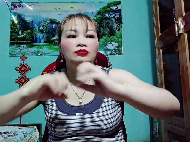 Linhanhsex2k webcam