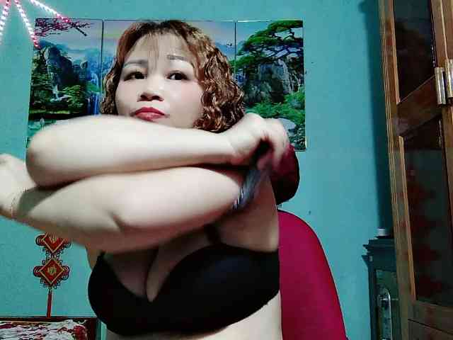 Linhanhsex2k webcam