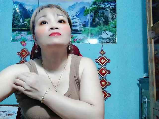 Linhanhsex2k webcam