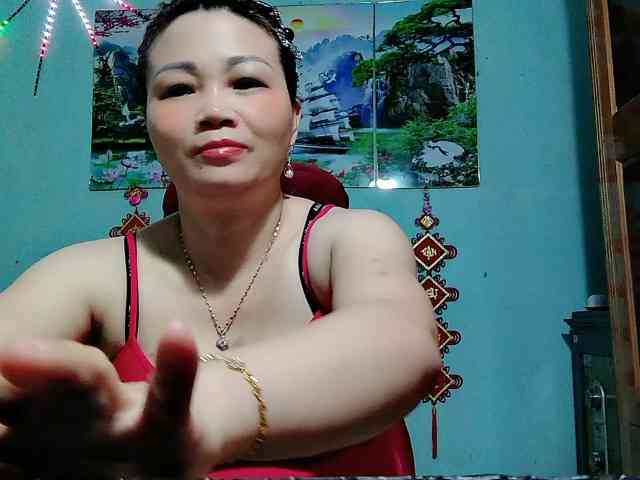 Linhanhsex2k webcam