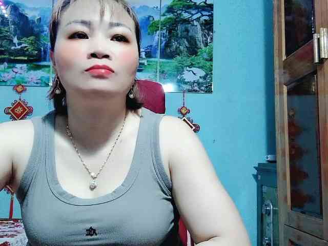 Linhanhsex2k webcam