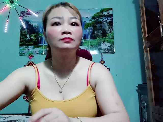 Linhanhsex2k webcam