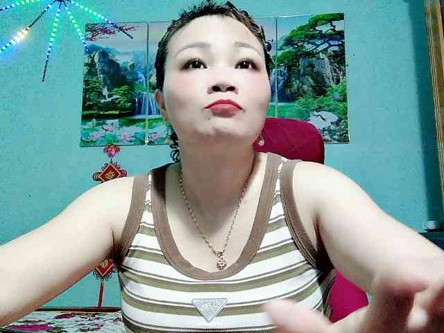 Linhanhsex2k webcam