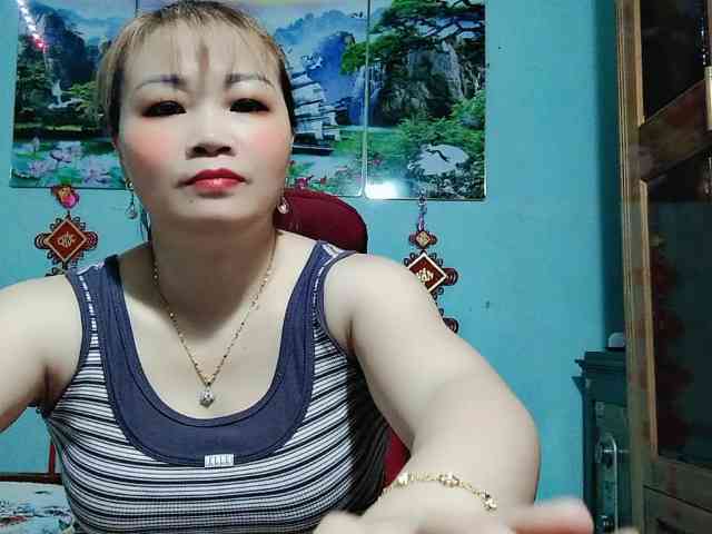 Linhanhsex2k Live Webcam on BongaCams