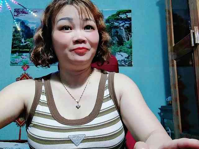 Linhanhsex2k webcam