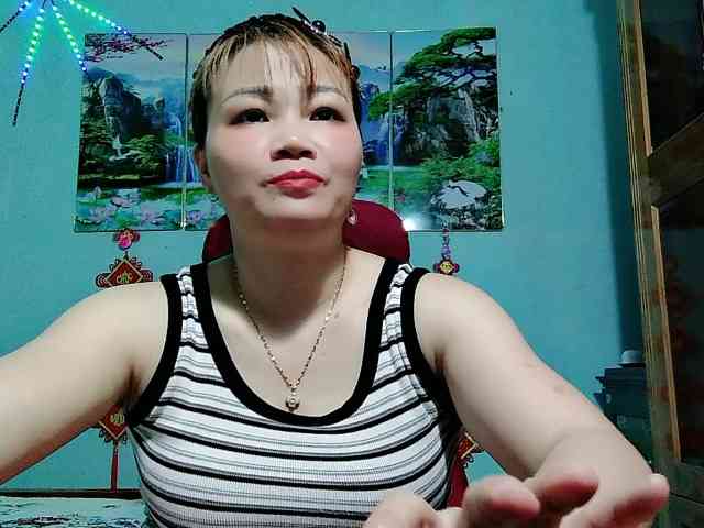 Linhanhsex2k webcam